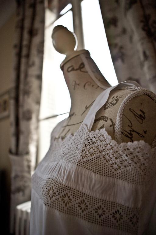 Le Manoir De Crisolles Bed & Breakfast Room photo