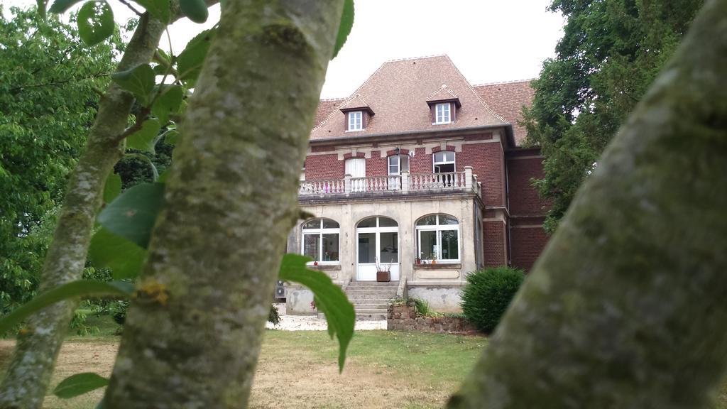 Le Manoir De Crisolles Bed & Breakfast Exterior photo